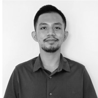 Hi! Nama saya Akmal, lulusan S1 di salah satu universitas di Thailand. Bekerja di perusahaan Swiss dengan kolega dari seluruh dunia. Saya mengajarkan bahasa Inggris yang akademis & bisnis.
