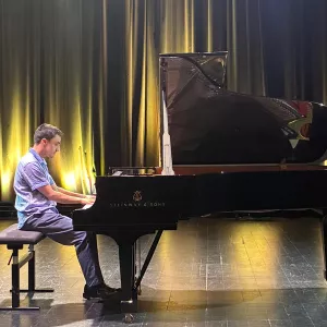 Julien - Prof de piano - Saint-Ouen-sur-Seine