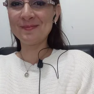 Thayse - Professor de espanhol - 