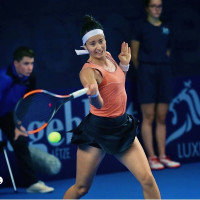 Joueuse de tennis PRO  Pour cours de tennis et fitness au Luxembourg