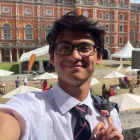First year engineer at Manchester teaching  A Level Maths, Physics and Economics. Creating the bridge between improving understanding and playing the exam game!