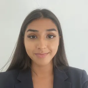 Jusleen - Biology tutor - Hempstead