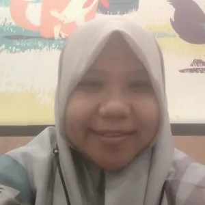 Nur - Guru mengaji - 
