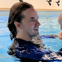 Sportlehrer  bietet privaten Schwimmunterricht in Köln, Bergisch Gladbach und Umgebung an. Termine nach Anfrage, liebe Grüße, Dennis