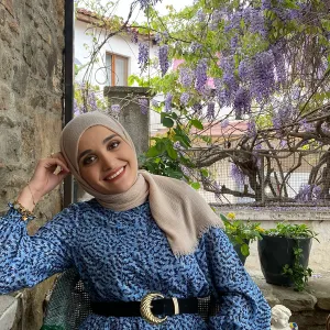 Melek Nur - Biyoloji öğretmeni - 