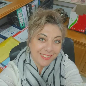 Lynnette - English tutor - Clarendon Marine