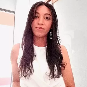 Núria - Prof de odontologia - Portimão