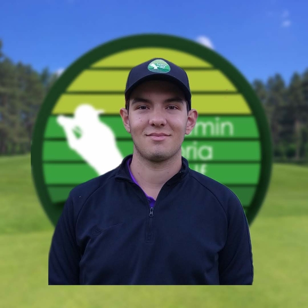 Golf Coach, certified in Argentina's PGA, experience with golf lessons at clubs and online lessons on social media. Personalized plan for each student with constant feed-back