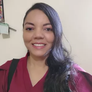 Danila Lorena - Prof de odontologia - 