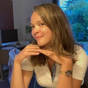 Zélie - Prof d'aide aux devoirs - Tours