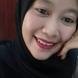 Nur Umamatul - Guru mengaji - Metro