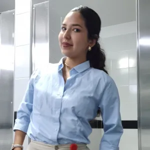 Juliana - profesor de lengua de señas - Cali
