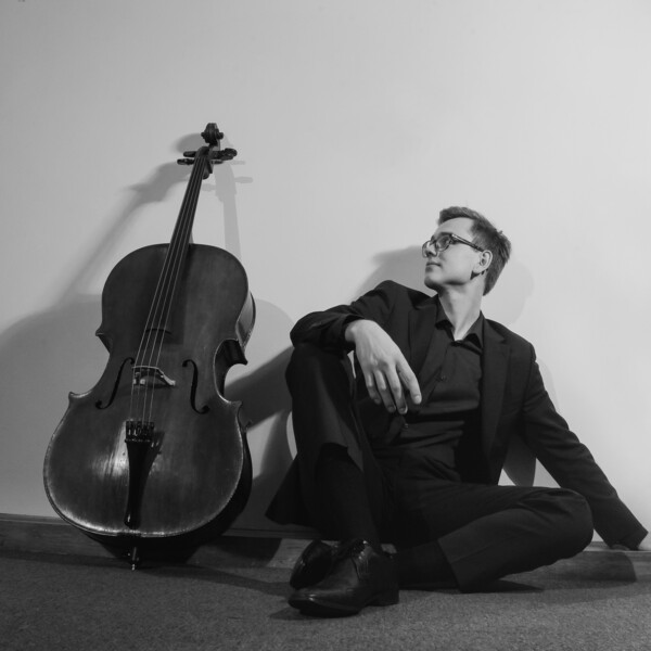 Experienced Cello teacher, graduated from the Royal Academy of Music in London and currently doing my Masters at the Manhattan School Of Music. I have been teaching for 9 years cellist from all ages/l