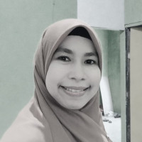 Lulusan teknik Lingkungan Universitas Islam Indonesia yang sudah 12 tahun mengajar Matematika di berbagai sekolah.
