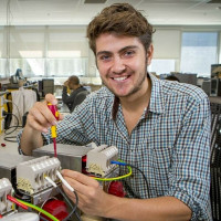 People that want to learn electrical engineering or students that wants help with their projects, I am here to help you all :D