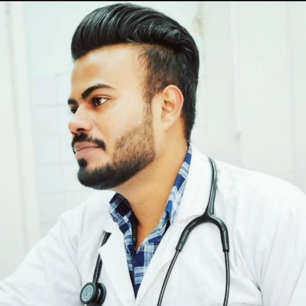 Pursuing medical student (MBBS) ,I can teach very well biology even for entrance.