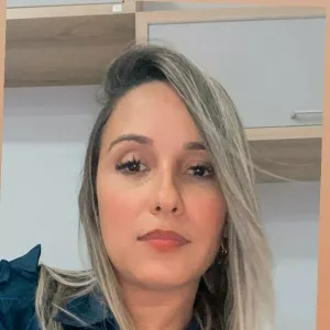 TAÍS - Professor de português - Juazeiro