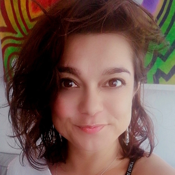 Explicadora com experiência e paciência para auxiliar lhe a ultrapassar suas dúvidas. Aulas dialogadas e reflexivas para um aprendizado efetivo