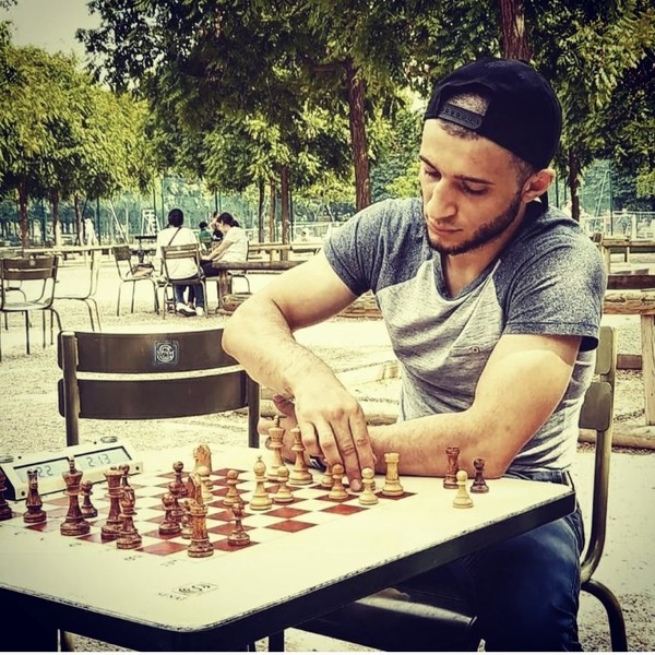 (Re)découvrez le jeu d'échecs avec David Ohanov, double champion de Paris !