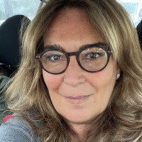 My name is Giovanna, I am Peruvian, an economist by profession and a businesswoman. I am willing and eager to teach Spanish to children, teenagers and adults who need it