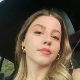 Sinem - Türkçe öğretmeni - İzmir