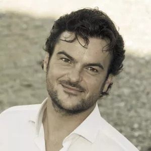 Adrian - Profe de surf - Oleiros