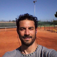Entrenador de Tenis, todos los niveles, Valencia (zona Horta Nord) con gran experiencia y formacion.