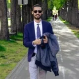 Mehdi - Prof de marketing - Paris