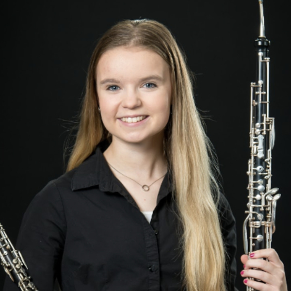 Interlochen Arts Academy oboe student willing to teach oboe and english horn to beginning and intermediate level students.