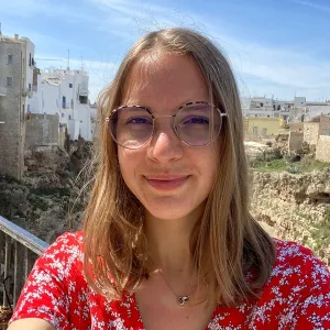 Louise - Prof de maths - Calais