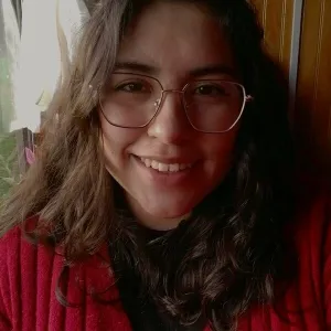 Alejandra Alvarez - Profesor de matemática - Valdivia