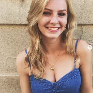 Charlotte - English tutor - Wenham