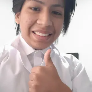 Sebastian - profesor de biología celular - Lima