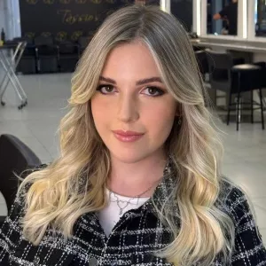 Amanda - Professor de português para estrangeiros - Éden