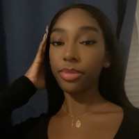 Student at uni that is born and raised in France. I’m bilingual so I’m fluent in english; just want to help you learn the language in a nice way that you’re comfortable with!