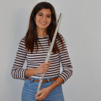 Masterstudentin im Abschlussjahr an der Universität für Musik Wien. Gerne biete ich Flötenunterricht mit individuellen Methoden für alle Niveauen an.