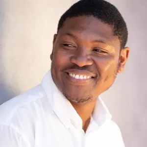 Vusumzi - English tutor - Stellenbosch