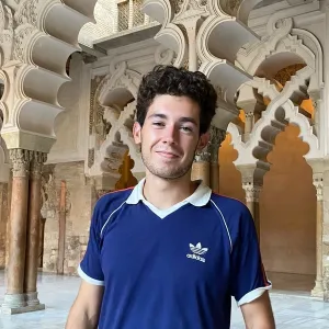 Alejandro - profesor de economía - Valencia