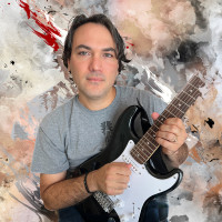 Rock 'n Roll Guitarist with over 20 years of experience gives presential and online guitar lessons.