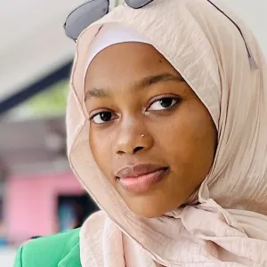 Rania - Prof d'aide aux devoirs - Saint-Étienne