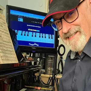 Francisco - profesor de piano - 