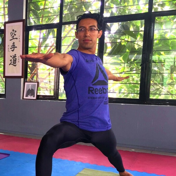 Yoga Teacher 200 RYT . Certificado en Hatha Vinyasa, estilo Kannon Aerial Yoga,