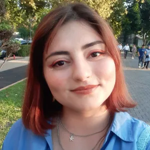 Ayşenur - Türkçe öğretmeni - Ereğli