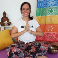 Hi! Im Julieta, yoga teacher with 14 years of experience.With me you can design your class to your liking and according to your needs, mood and energy of the day. Im a Yoga Alliance registered teacher