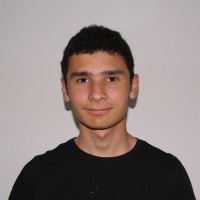 Estudiante de Ingeniería Electrónica Industrial da clases de matemáticas, física y química a nivel de ESO en Donosti.
