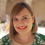 Lara - profesor de mercadeo - Valencia