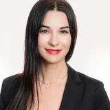 Carla - Prof de gestão de vendas - Barcarena