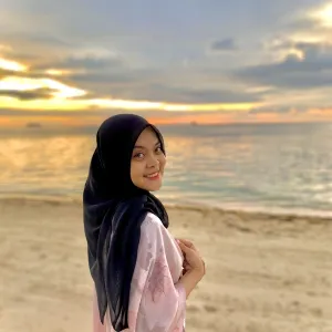 Amelia - Guru mengaji - 