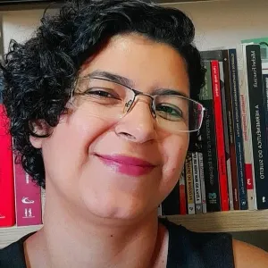 Fernanda - Prof de filosofia - 