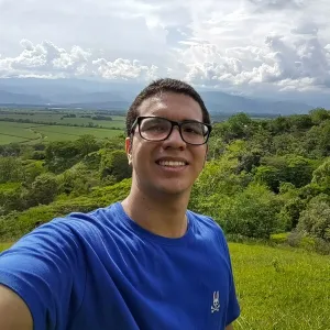 Santiago - profesor de primeros auxilios - Cali